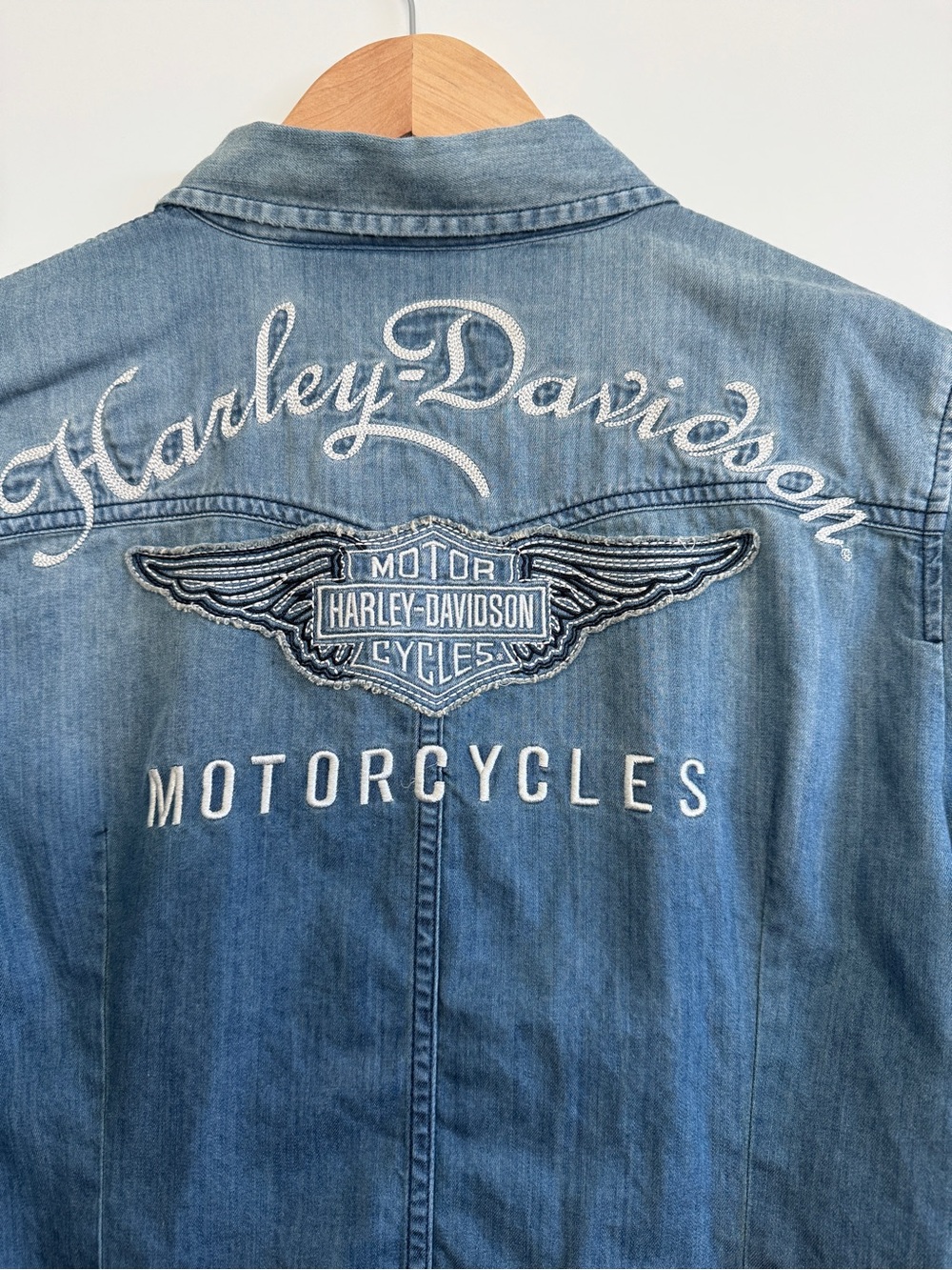 Harley-Davidson® Women's Genuine Classic Denim Long Sleeve Snap Button Shirt M - Picture 10 of 11